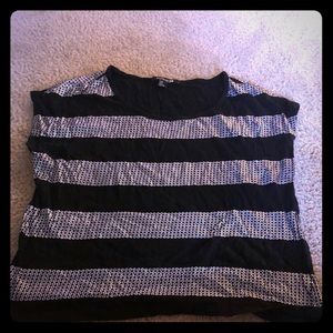 Shimmery short sleeved shirt